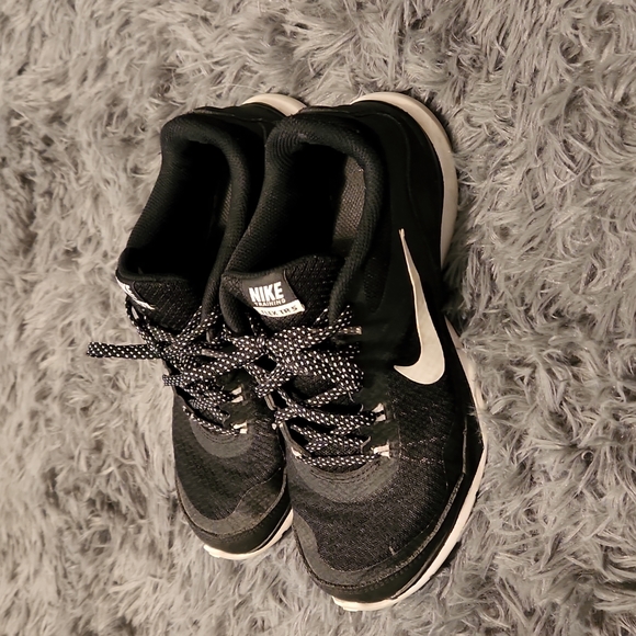 Nike running shoes - Picture 3 of 6